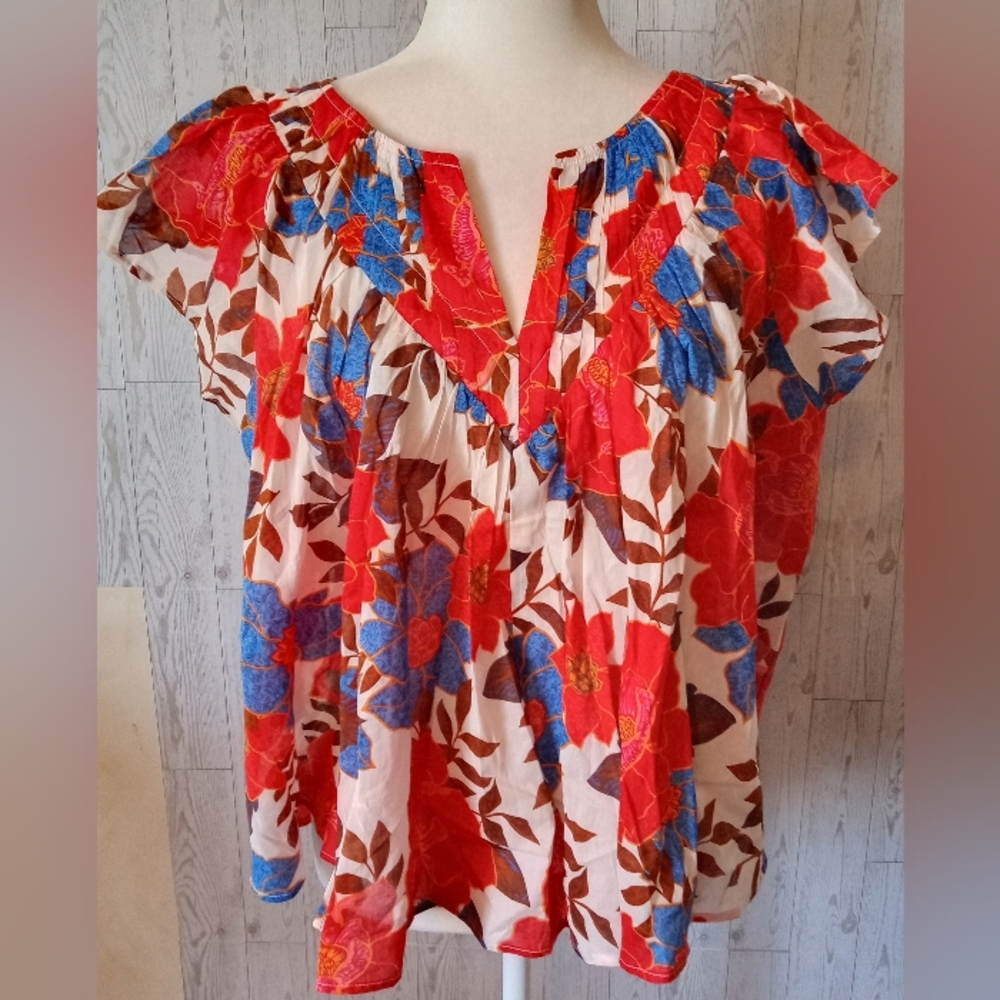 Maurices Floral Red and Blue Tropical Top Women's Size XL NWT